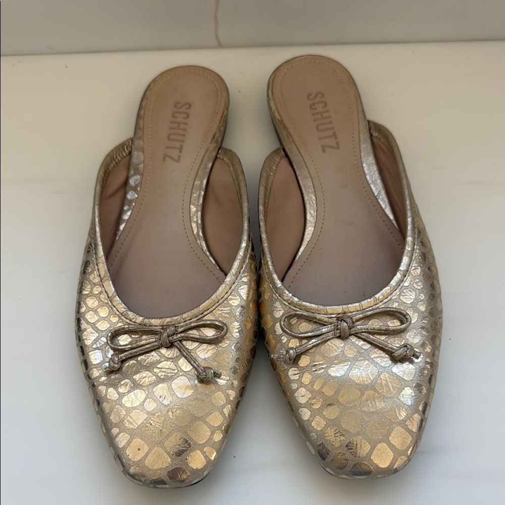 Schutz Women's Gold Textured Bow-Accent Slip-On Flats